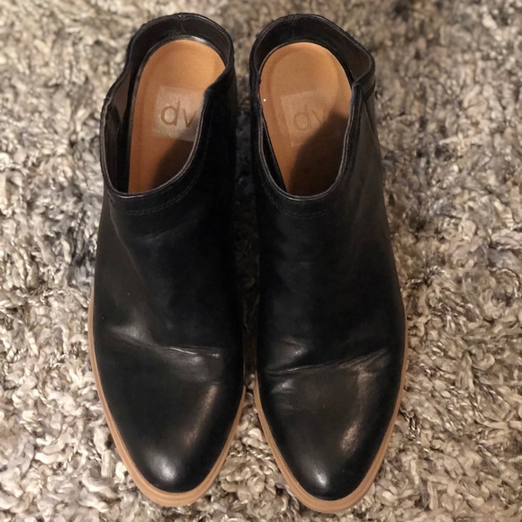 Comfy DV Target Brand Black Faux Leather Mule - Picture 3 of 8